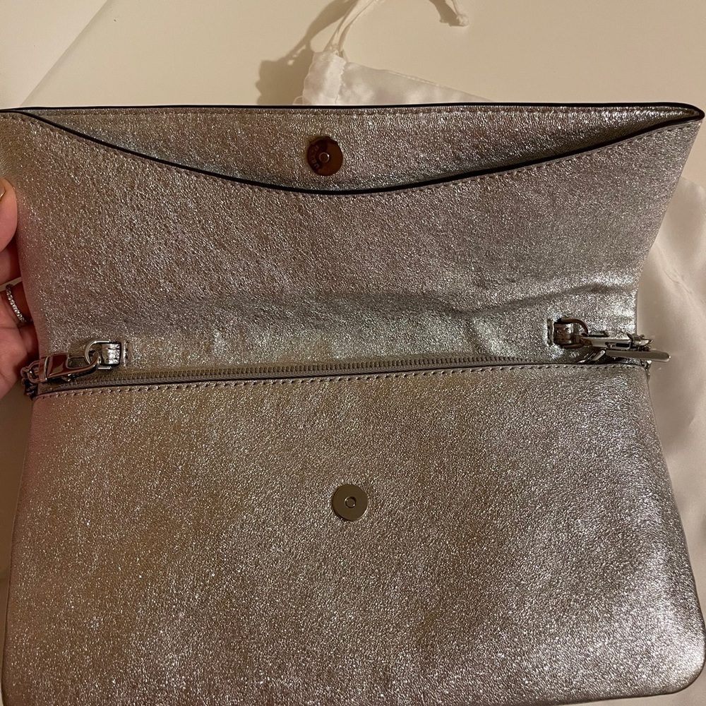 Michael Kors Leather Fold-Over Clutch / Handbag - Picture 4 of 7